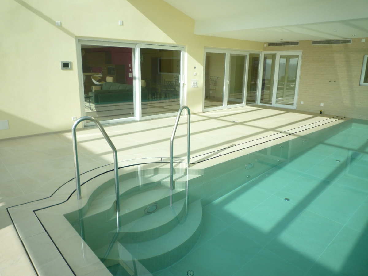 Indoor-Pool